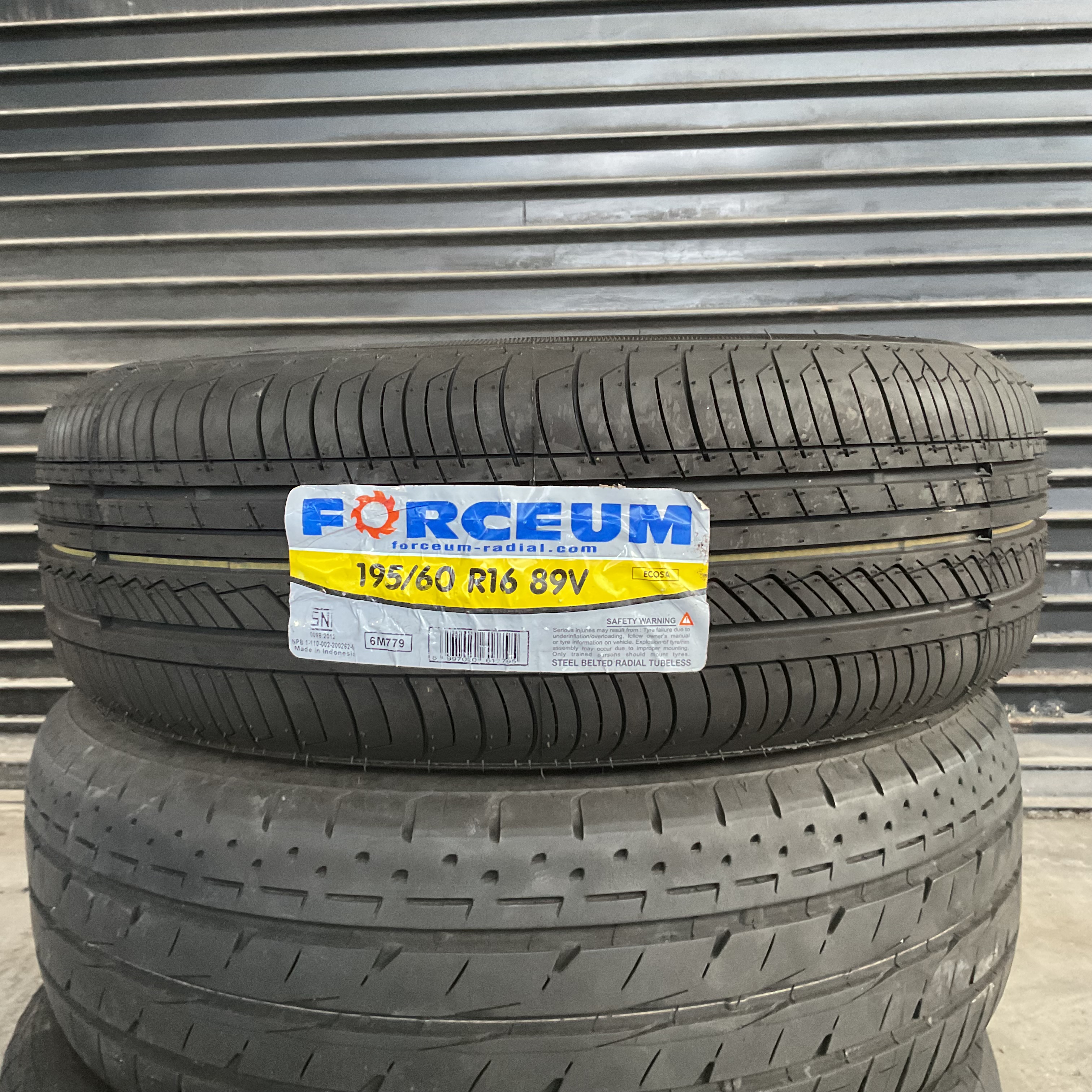 FORCEUM フォーセム 195/60 R16 89V