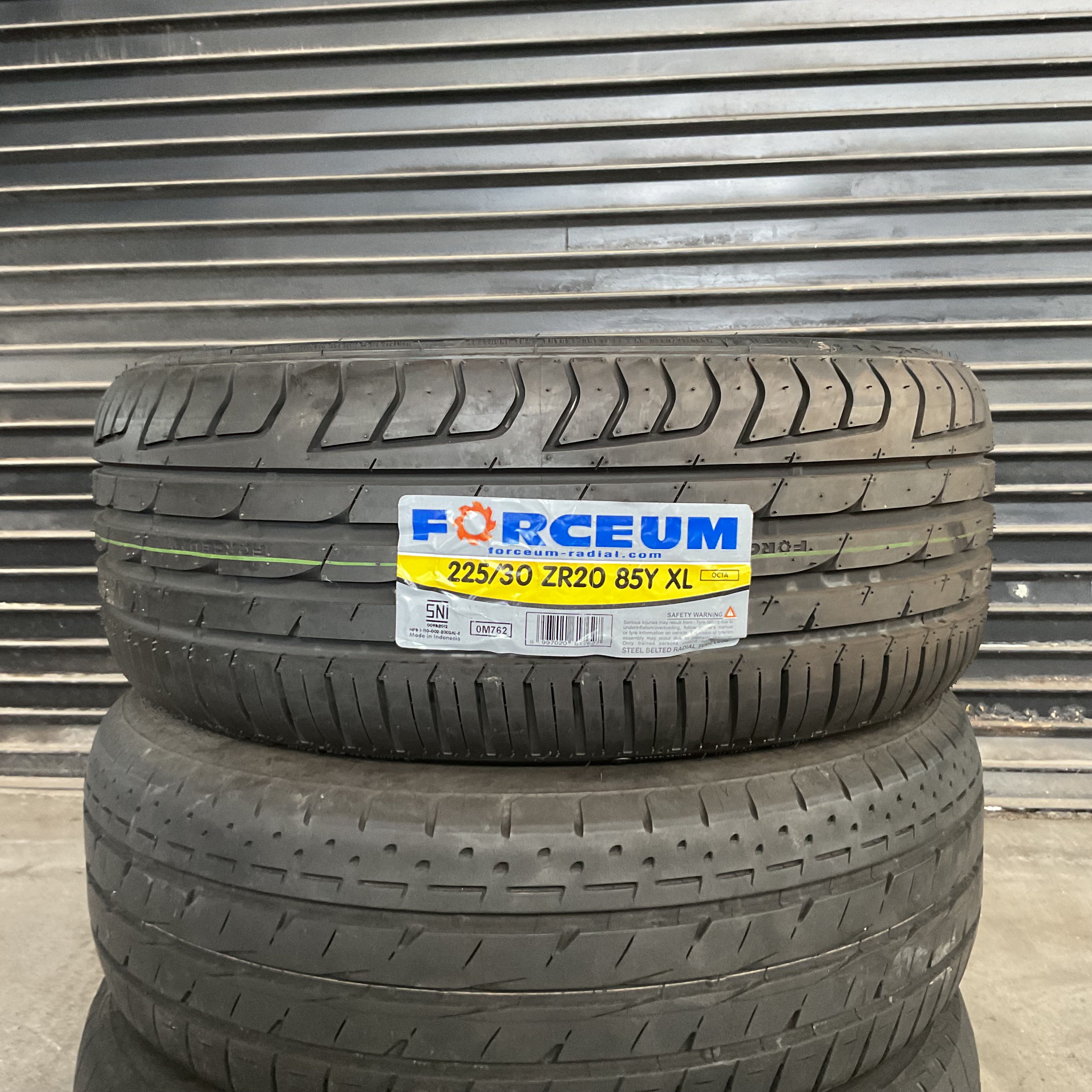FORCEUM フォーセム 225/30 ZR20 85Y XL