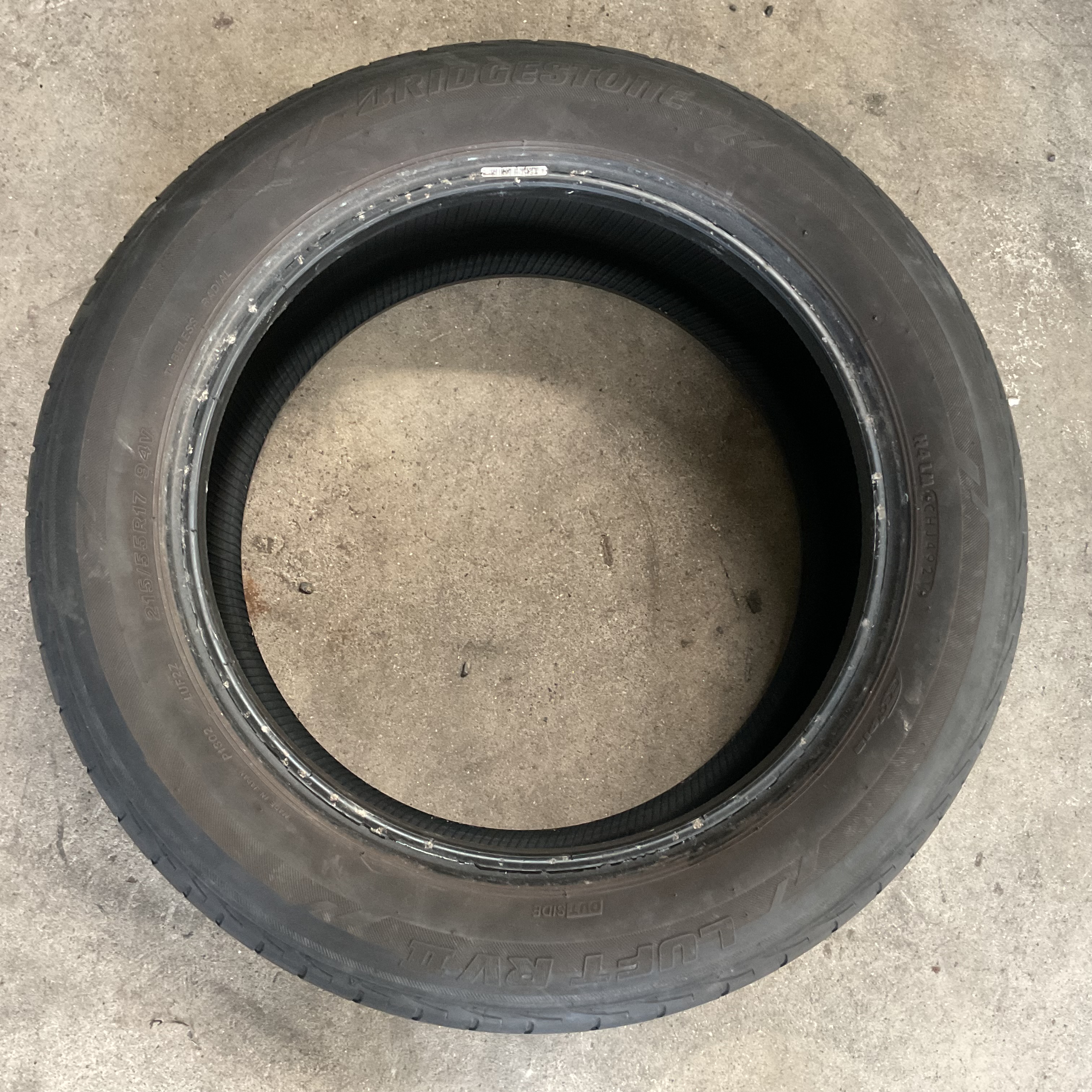 【中古品】BRIDGESTONE  ブリヂストン 215/55R17 94V LUFT RVⅡ